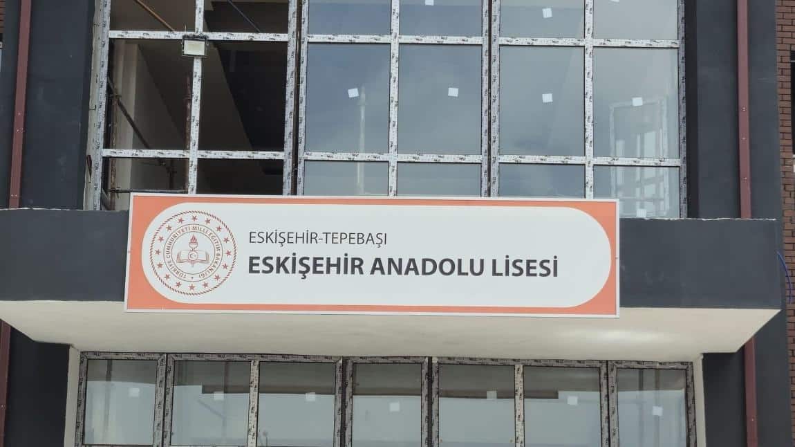 GEÇİCİ EĞİTİM BİNAMIZIN TABELASI ASILDI.